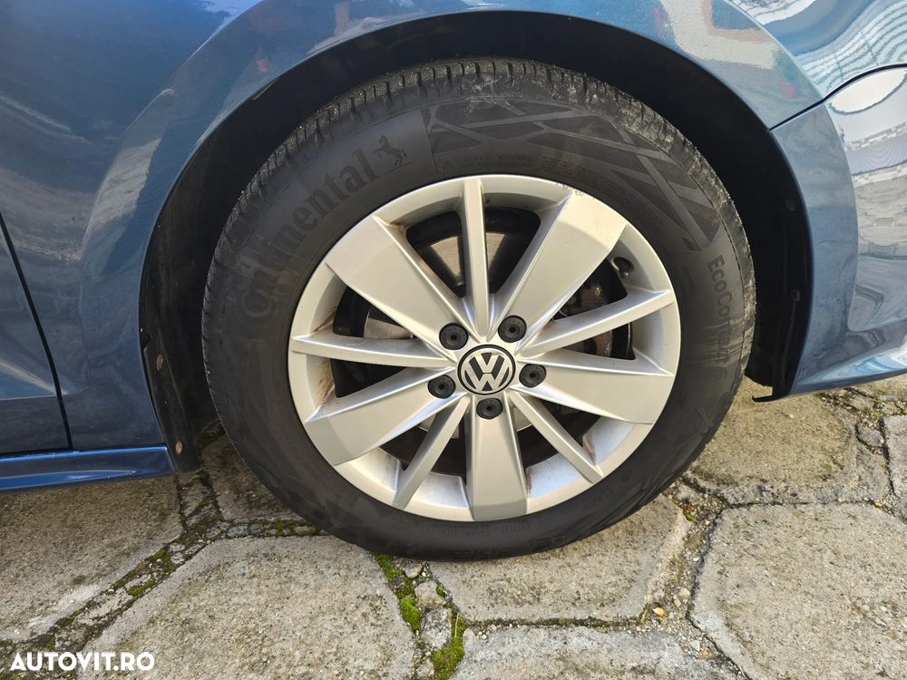Volkswagen Jetta 2.0 TDI DSG Highline - 9