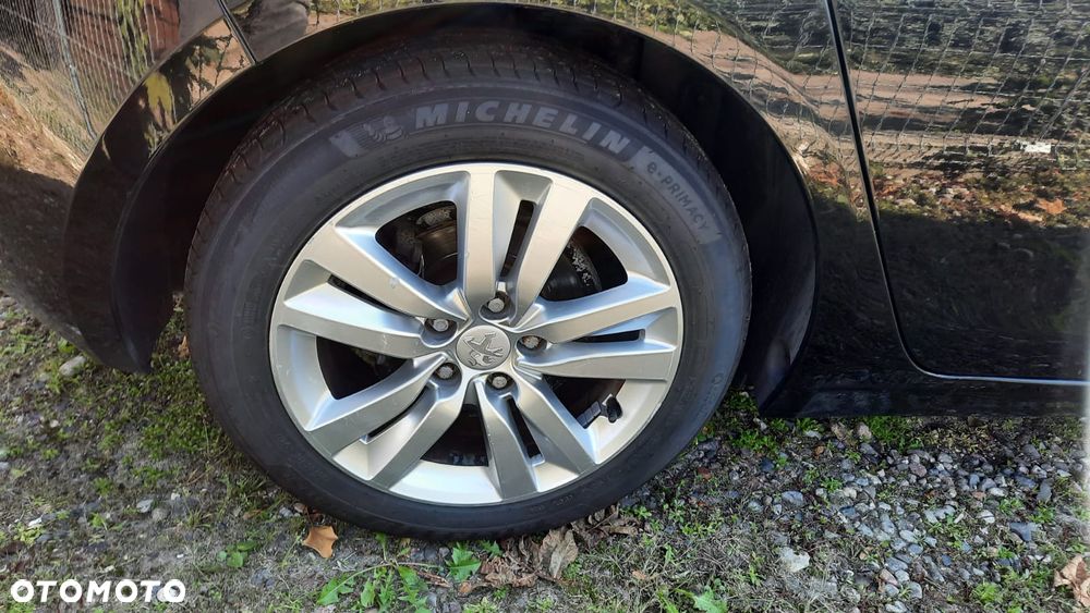 Peugeot 308 1.6 THP Active - 24