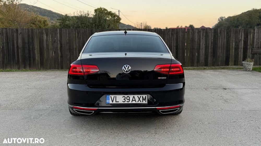 Volkswagen Passat 2.0 TDI DSG 4Motion Highline - 10