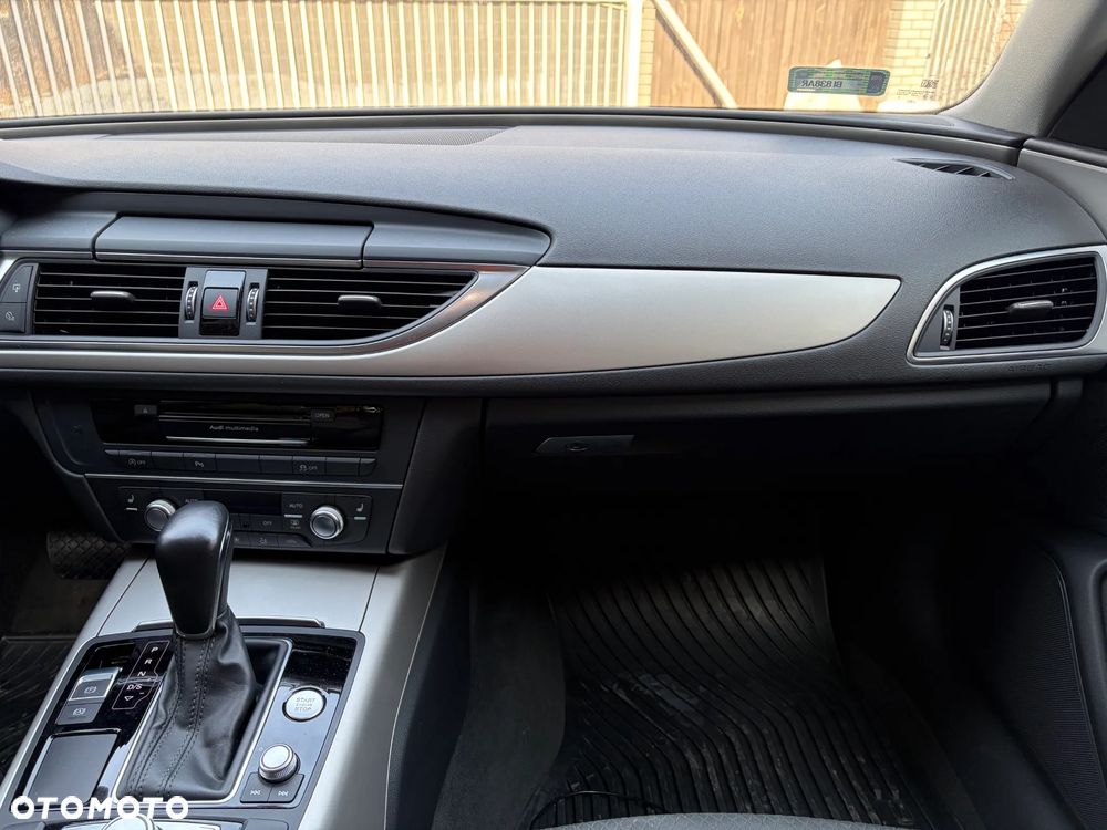 Audi A6 Avant 2.0 TDI Ultra S tronic - 24