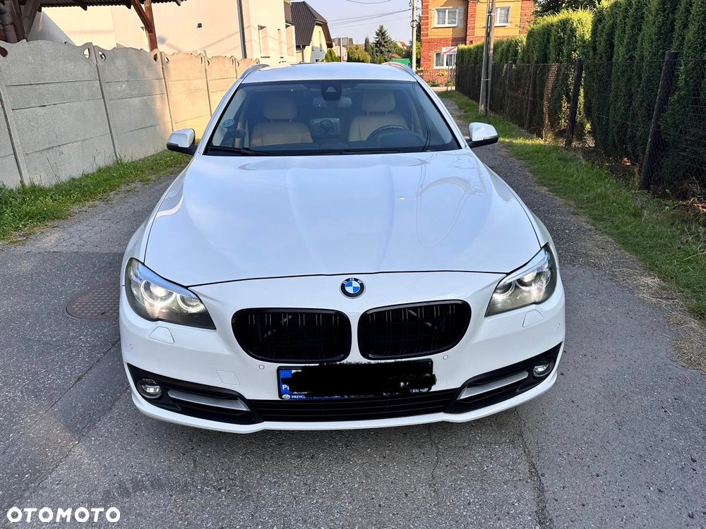 BMW Seria 5 520d xDrive - 2