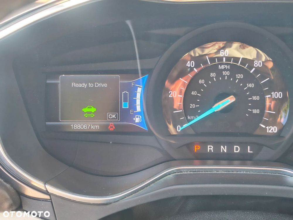 Ford Fusion - 1