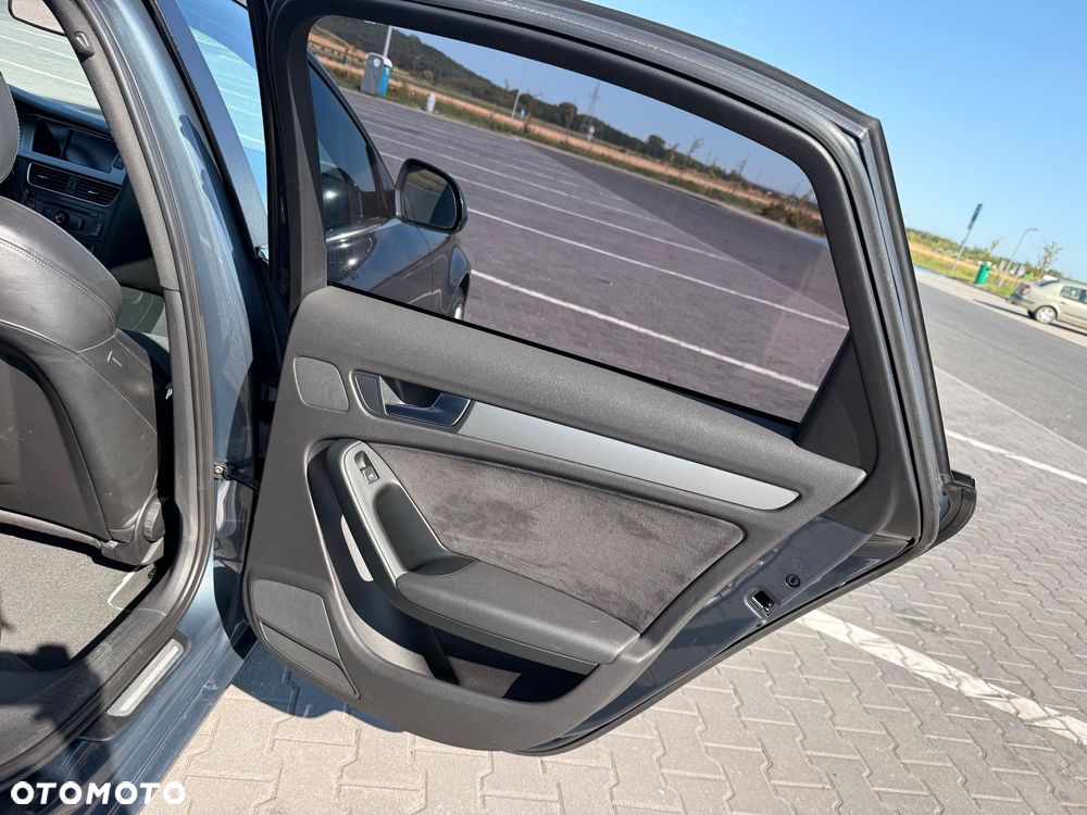 Audi A4 Limousine 3.0 TDI Quattro - 12