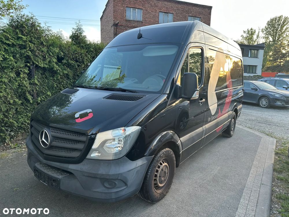 Mercedes-Benz Sprinter - 2