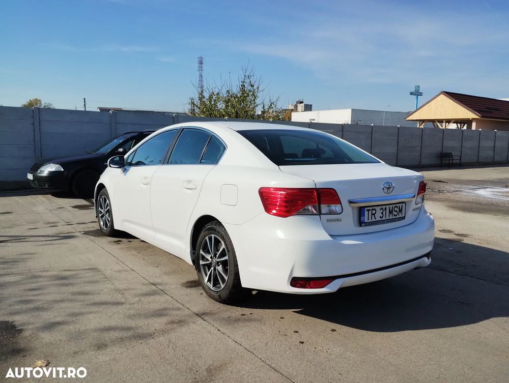 Toyota Avensis 2.0 D-4D Elegance - 5