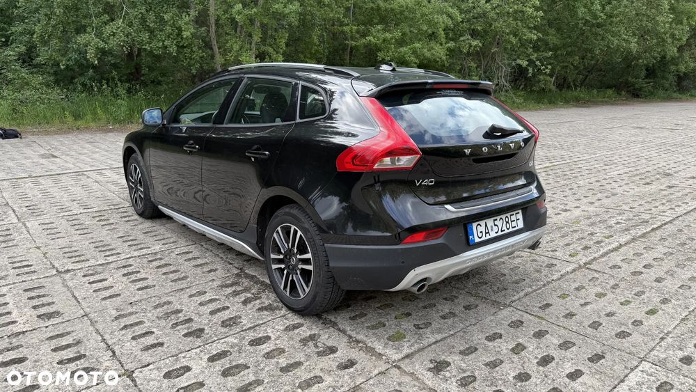 Volvo V40 Cross Country D3 Drive-E Momentum - 5