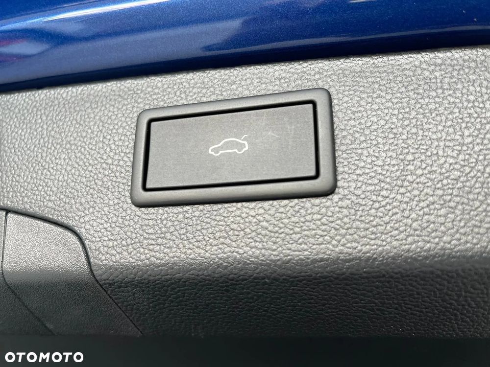 Volkswagen Passat 1.5 TSI EVO Elegance DSG - 4