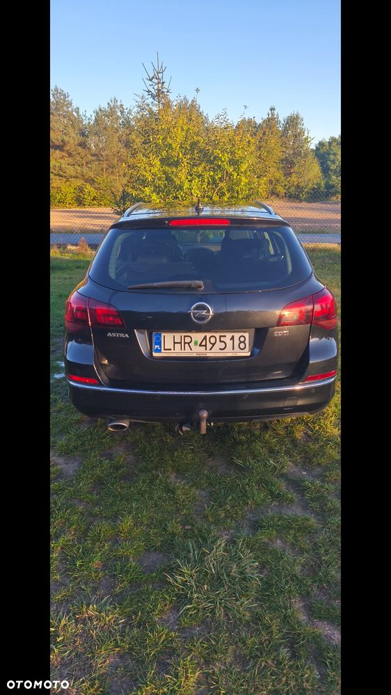 Opel Astra 2013 photo 2