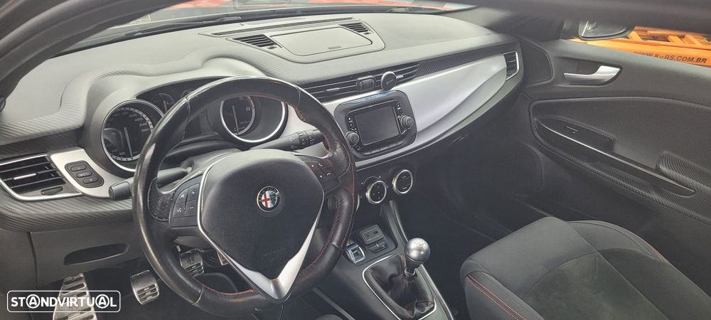 Alfa Romeo Giulietta 1.6 JTDM Super J18 - 9