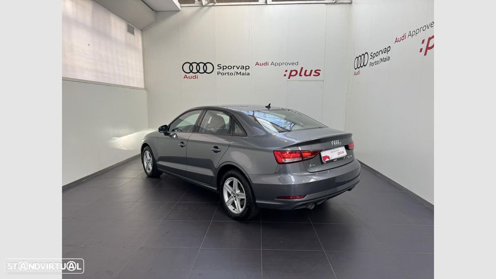 Audi A3 Limousine 1.6 TDI Design - 5
