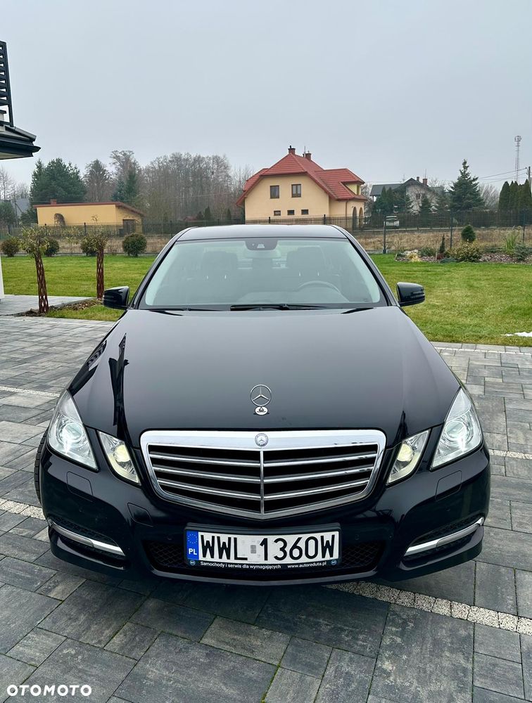 Mercedes-Benz Klasa E 220 CDI BlueEff Avantgarde - 1