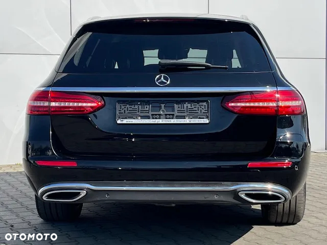 Mercedes-Benz Klasa E 300 de Avantgarde - 11