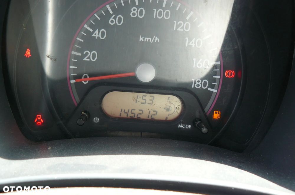 Nissan Pixo 1.0 Visia - 7