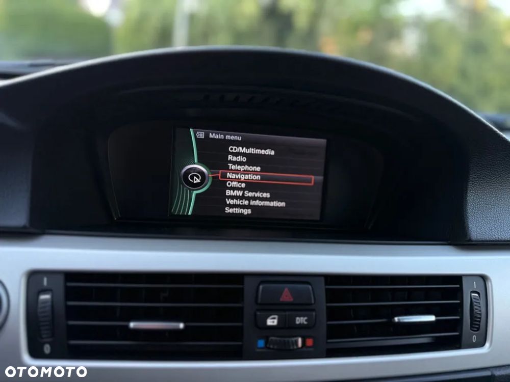 BMW Seria 3 320d Efficient Dynamics Sport Line - 25