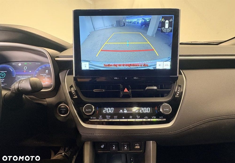 Toyota Corolla 2.0 Hybrid Executive - 21