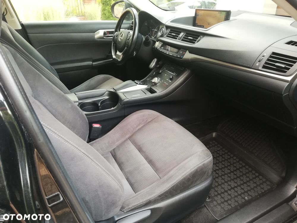 Lexus CT 200h Limited Edition - 16