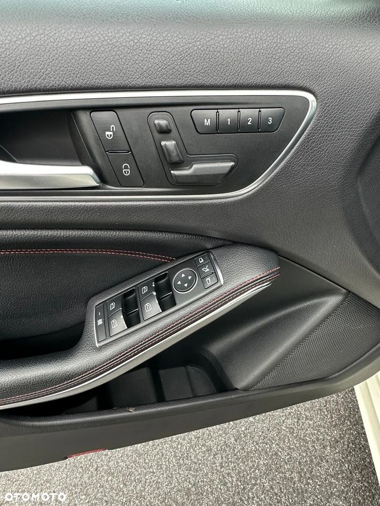 Mercedes-Benz Klasa A 180 CDI (BlueEFFICIENCY) 7G-DCT AMG Sport - 15