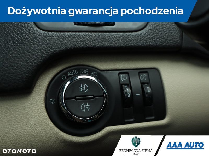Opel Insignia - 21