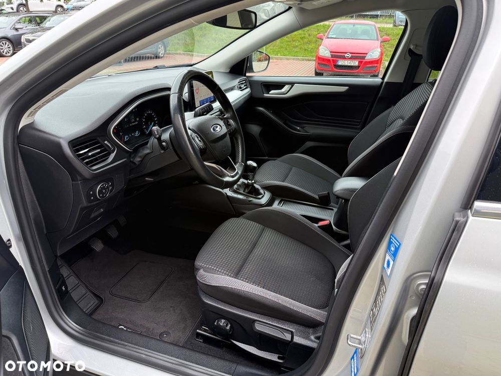 Ford Focus Turnier 1.5 EcoBlue Start-Stopp-System TITANIUM - 8