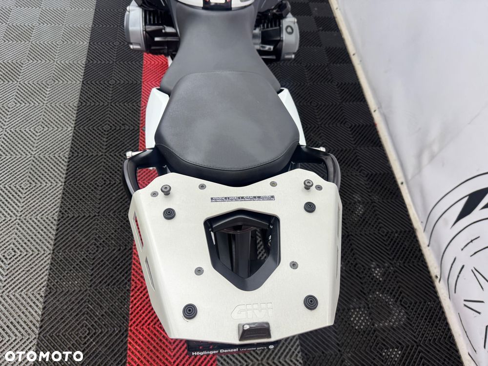 BMW RS - 22