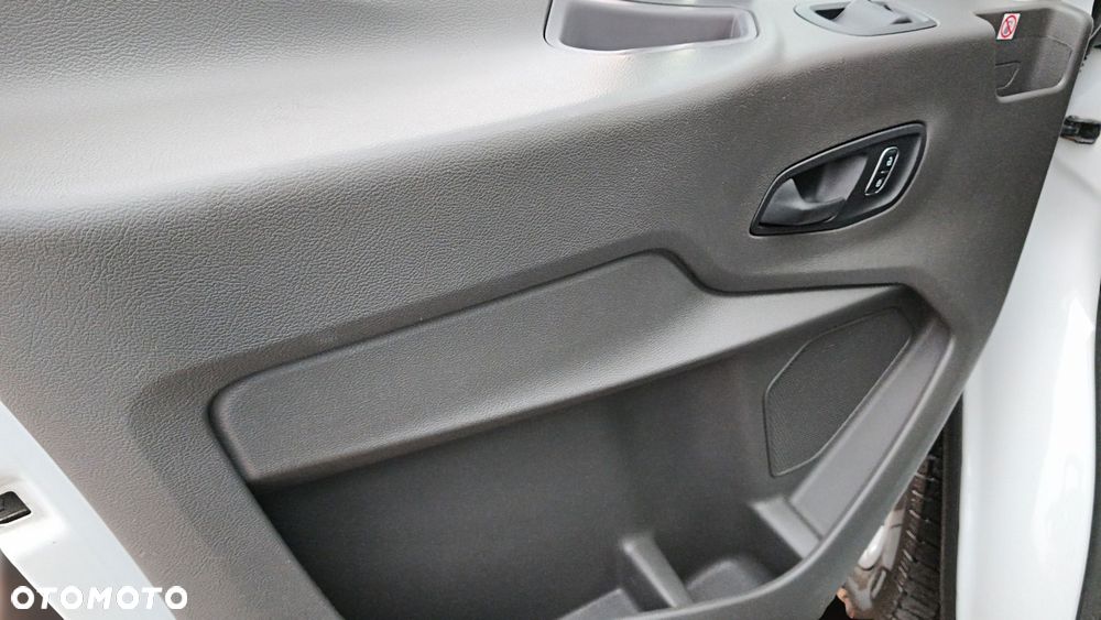 Ford Transit - 13