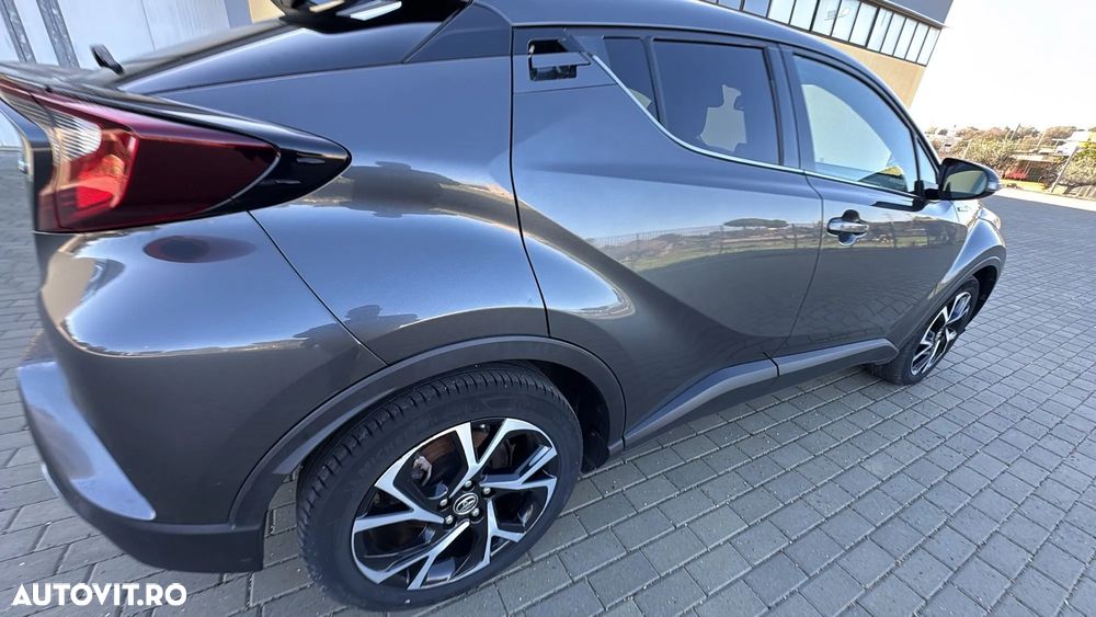 Toyota C-HR 2.0 HSD 184 CP 4x2 CVT C-ult Style - 10