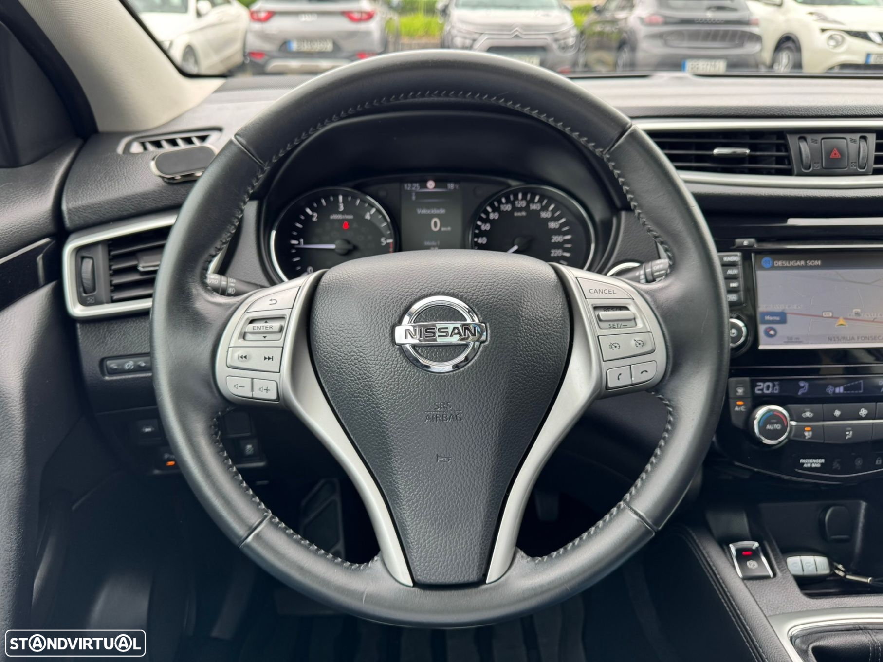 Nissan Qashqai 1.5 dCi N-Connecta 18 - 21