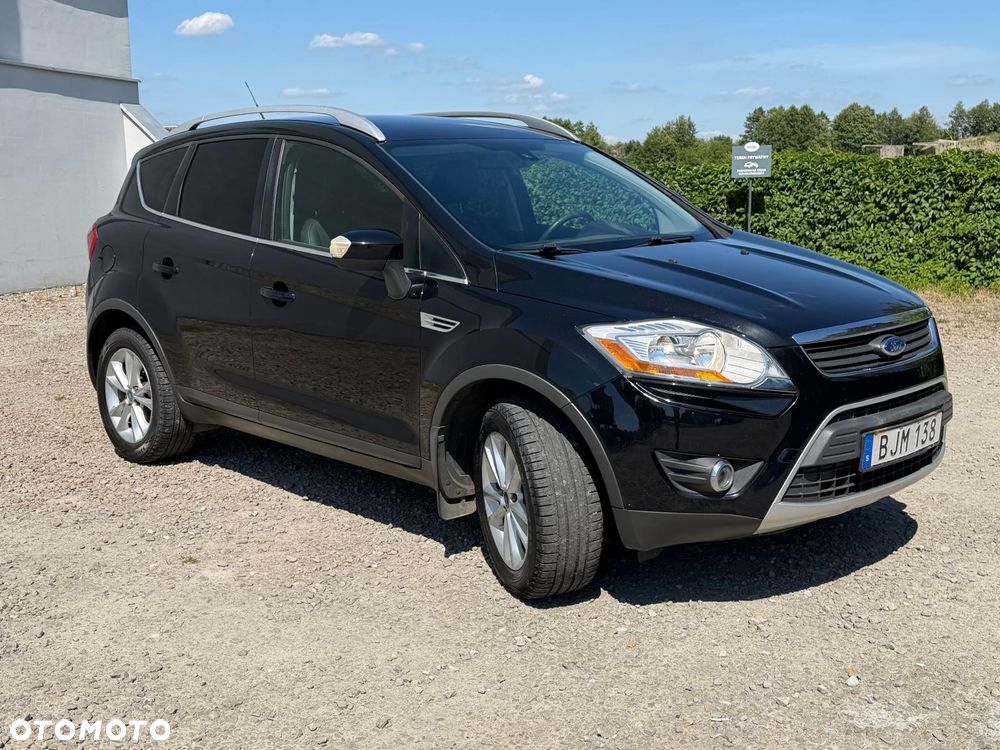 Ford Kuga 2.0 TDCi 2x4 Titanium - 4