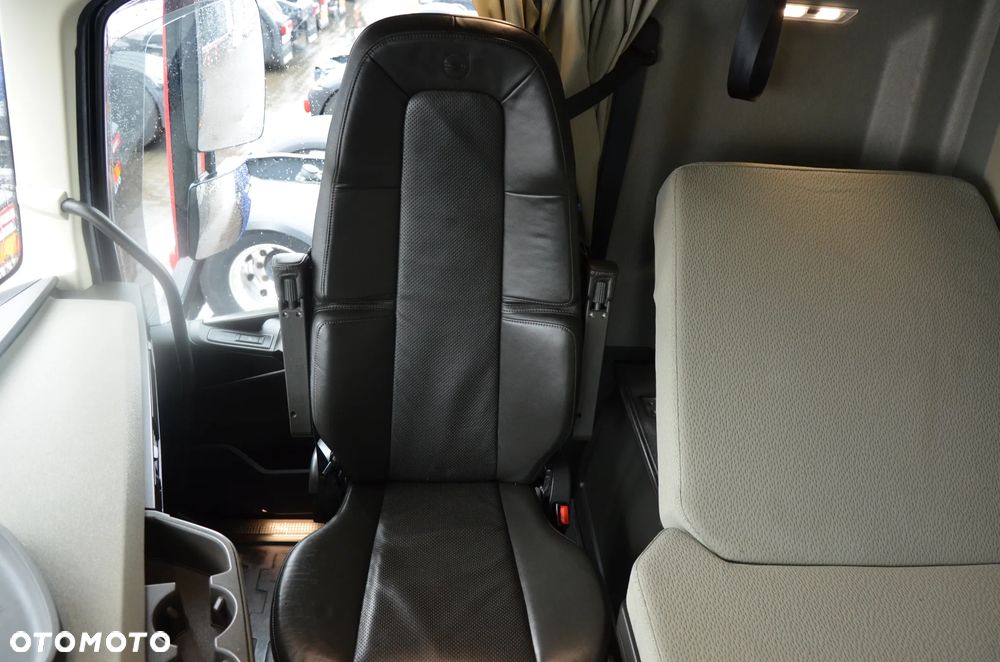 Volvo FH 540 / 2022r / FULL AIR / VOITH! / KLIMA P. / ACC / SKÓRY / LED / GERMAN TRUCK / 8940 - 28