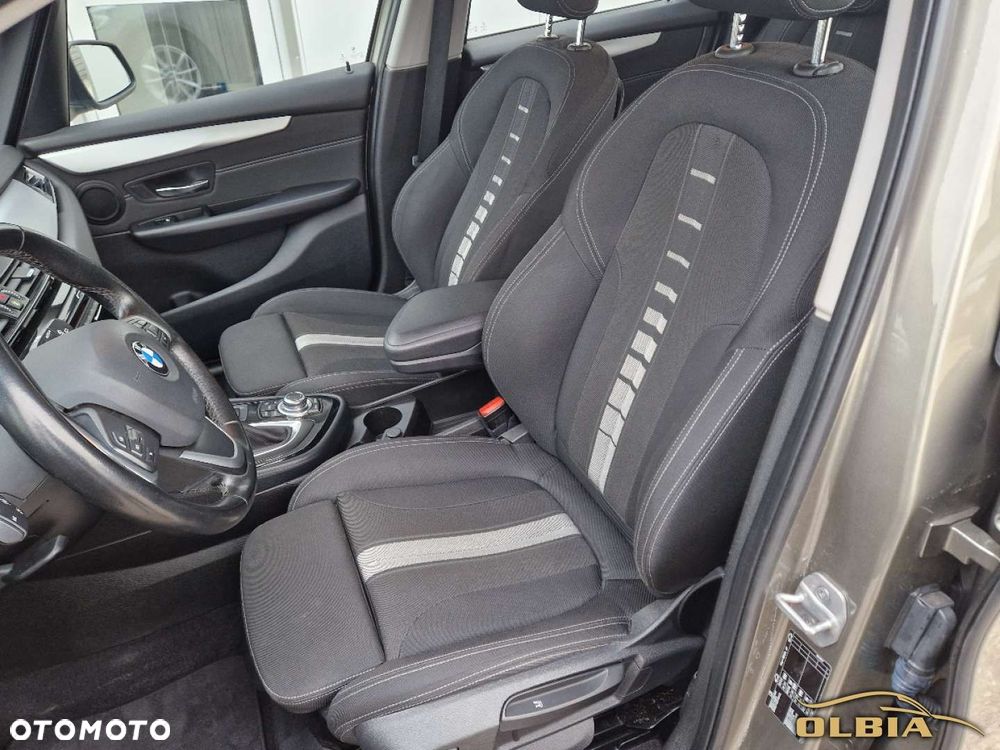 BMW Seria 2 218d Sport Line - 26