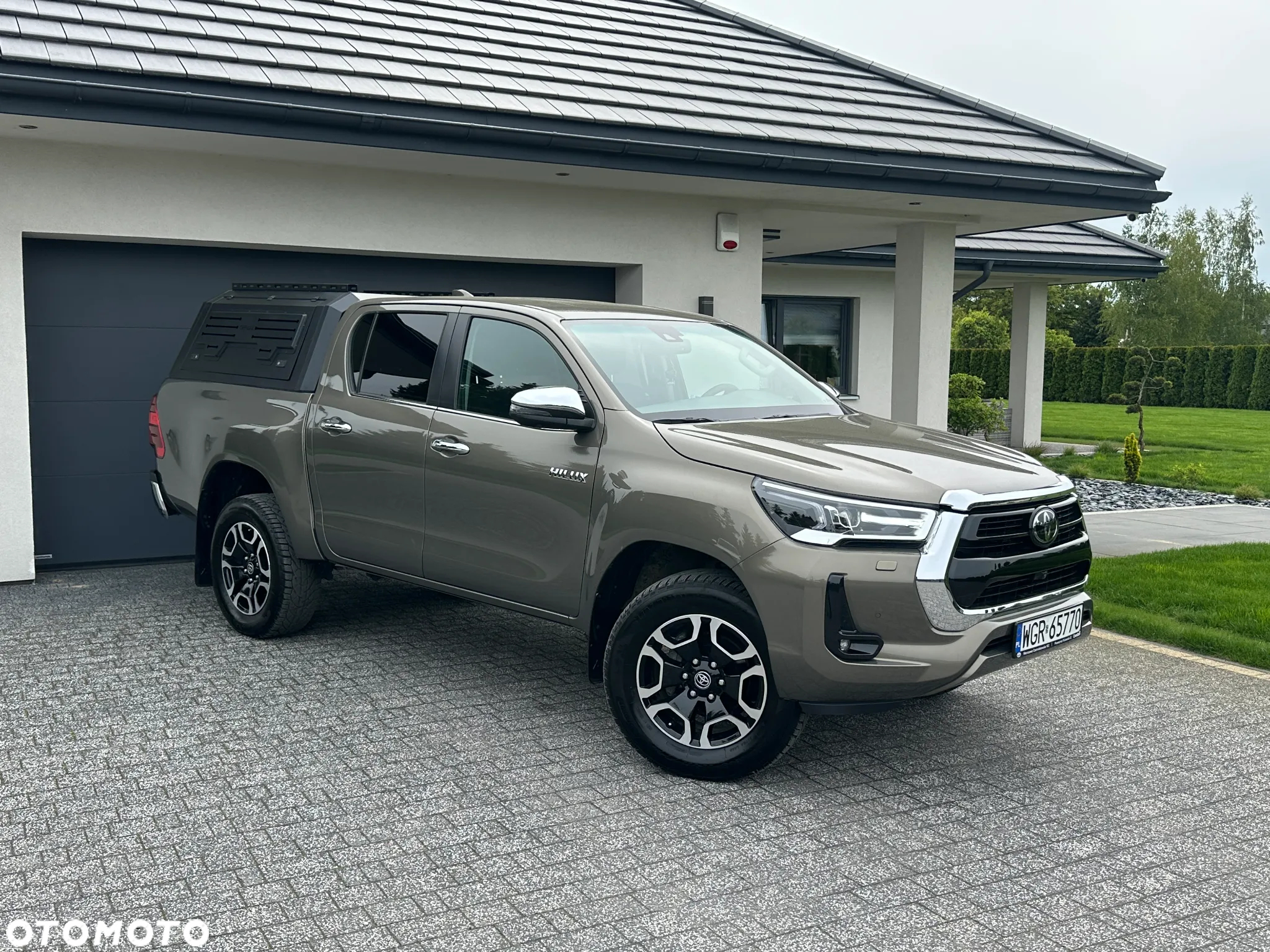Toyota Hilux 2.8 D-4D Double Cab SR5+ 4x4 - 2