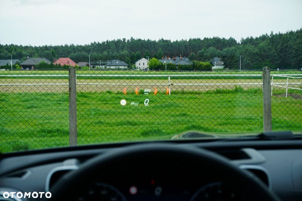 Mercedes-Benz CLE - 8