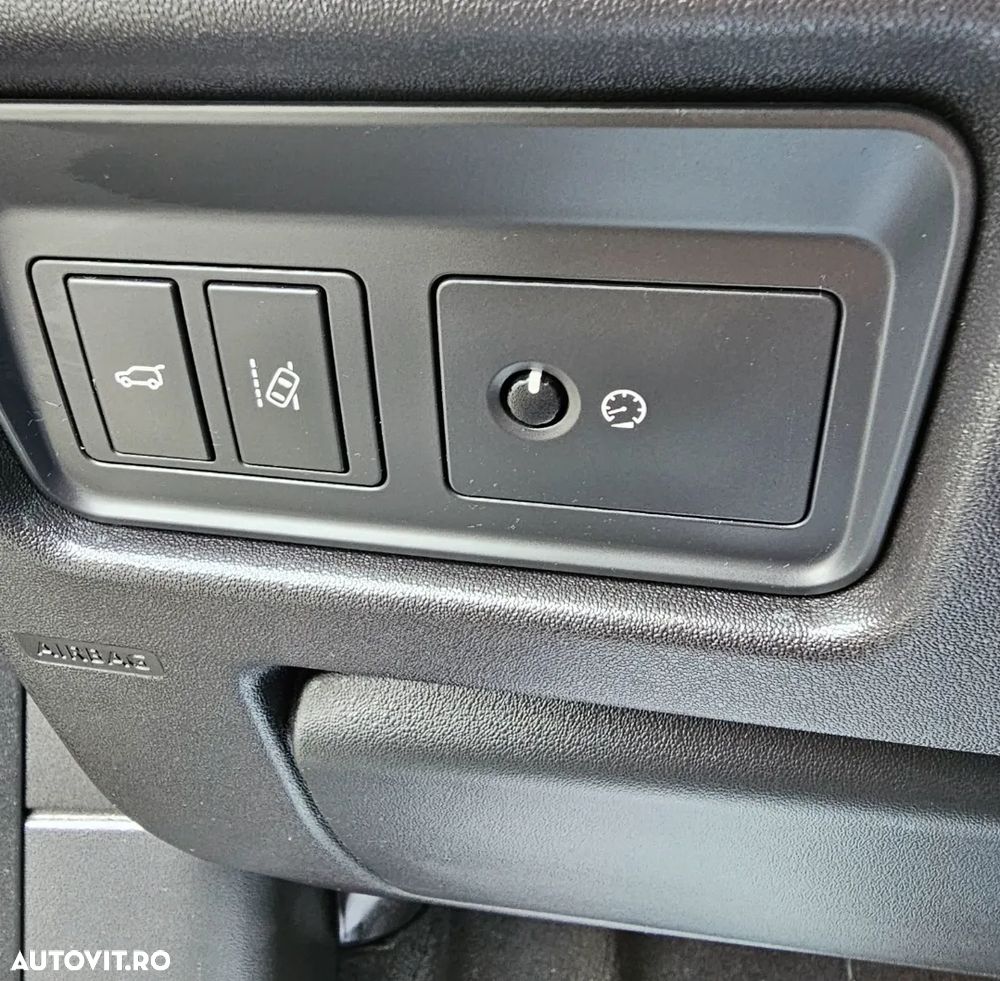 Land Rover Discovery 2.0 L TD4 HSE Luxury - 22