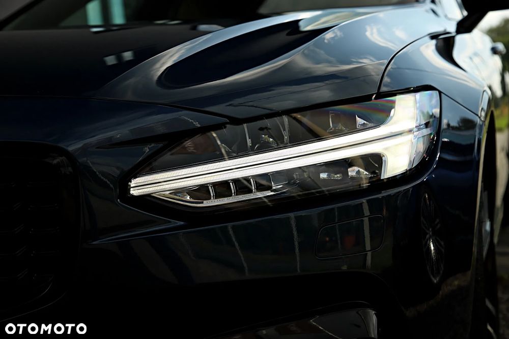 Volvo V90 B5 D AWD Ultimate Dark - 2