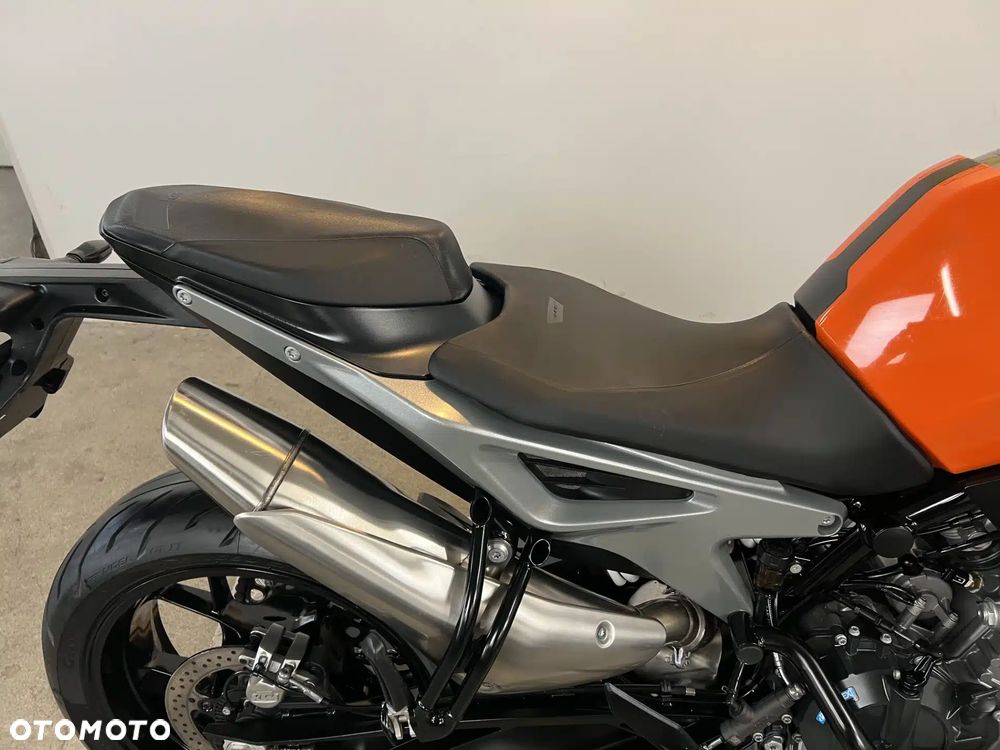 KTM Duke - 17