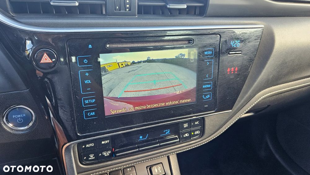 Toyota Auris Hybrid 135 Prestige - 25