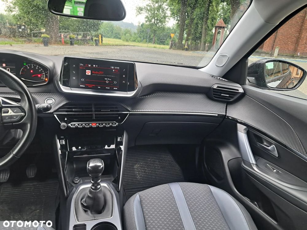 Peugeot 2008 1.2 Pure Tech GPF Active S&S - 21