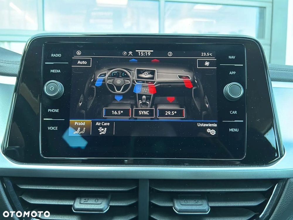Volkswagen T-Roc 1.5 TSI Life Plus DSG - 32