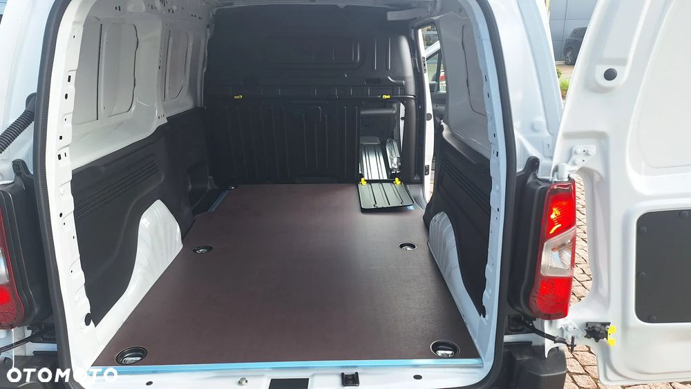 Peugeot Partner Furgon Long 950kg BlueHDi 100 KM S&S M6 Warto - 15