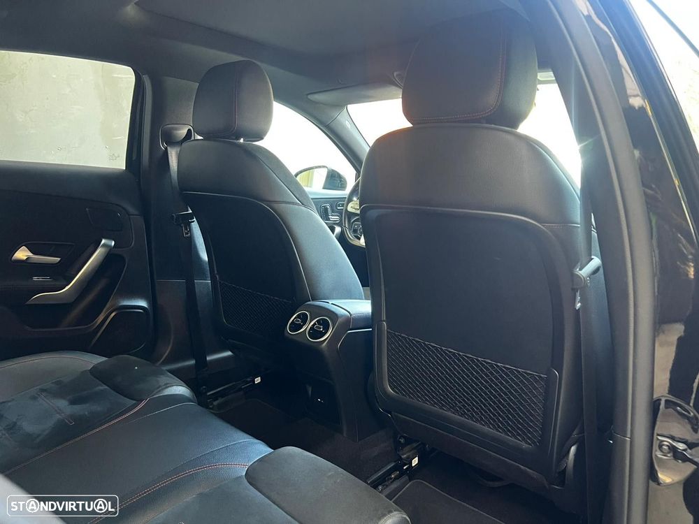 Mercedes-Benz A 250 Limousine e AMG Line - 17