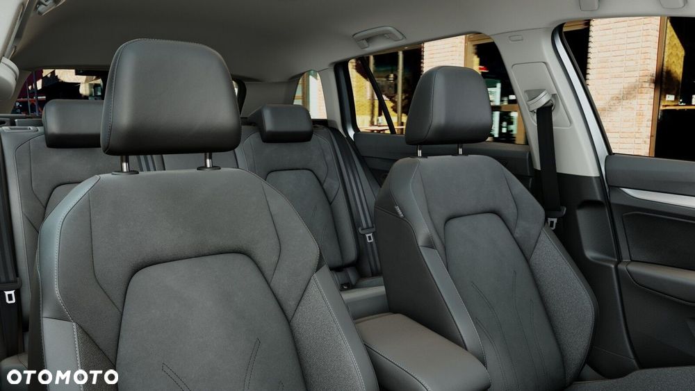 Volkswagen Golf Variant - 12