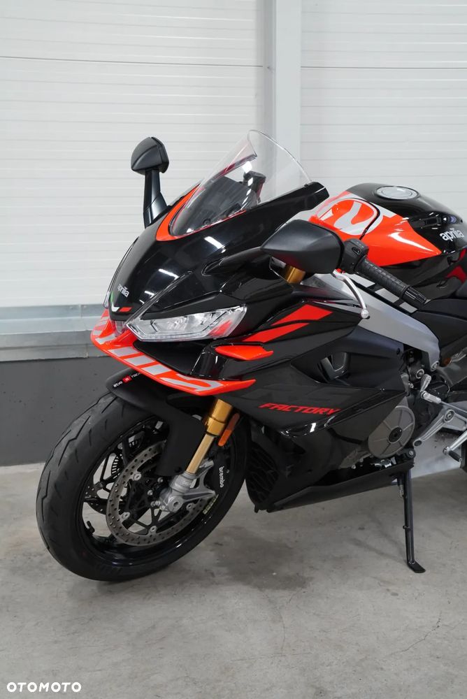 Aprilia RS - 8
