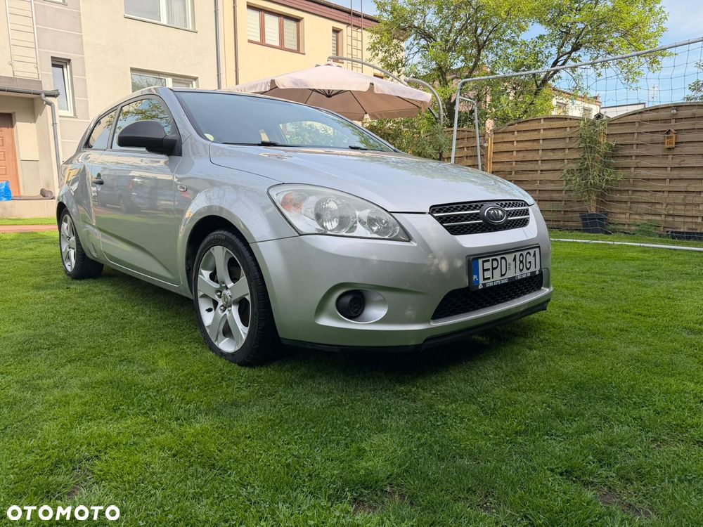 Kia Ceed 1.4 L - 1
