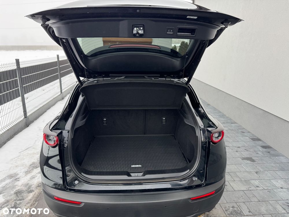 Mazda CX-30 2.0 mHEV Hikari 2WD - 19