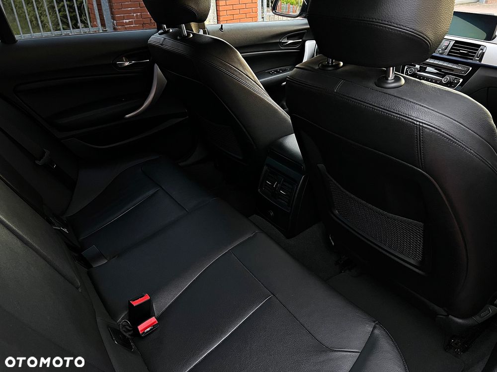 BMW Seria 1 120d xDrive Edition M Sport Shadow - 9