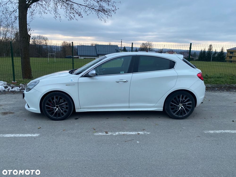 Alfa Romeo Giulietta 1750 TBi Quadrifoglio Verde - 1