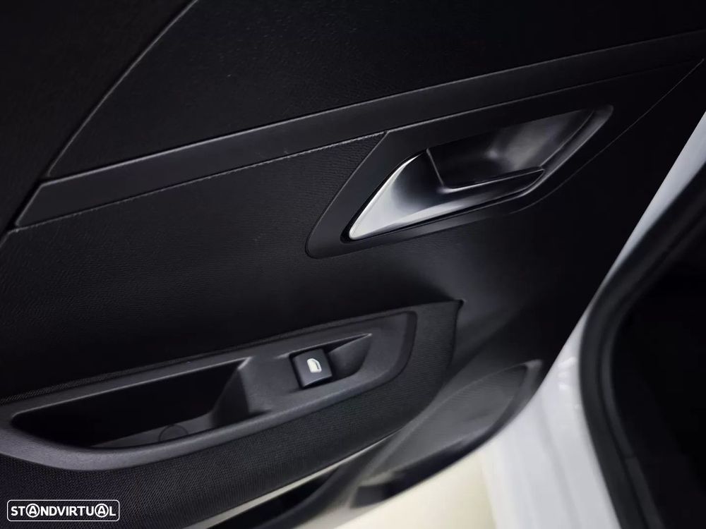 Peugeot 208 1.2 PureTech Allure Pack EAT8 - 41