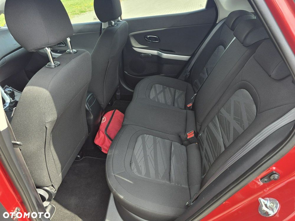 Kia Ceed - 21