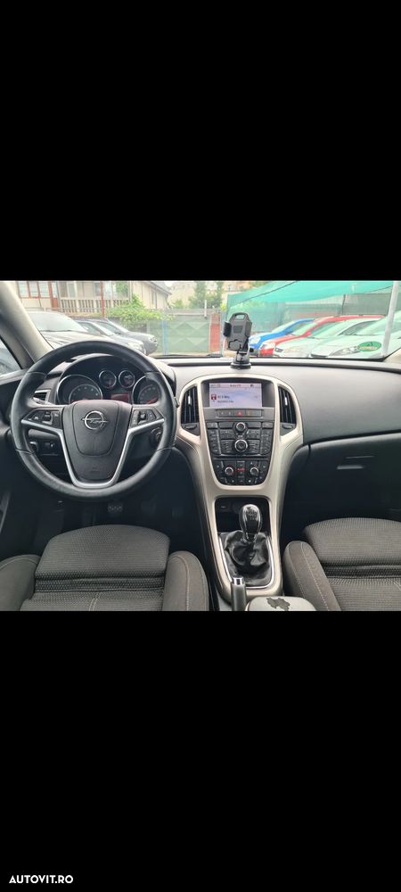 OPEL Astra 2011 — imagine 6