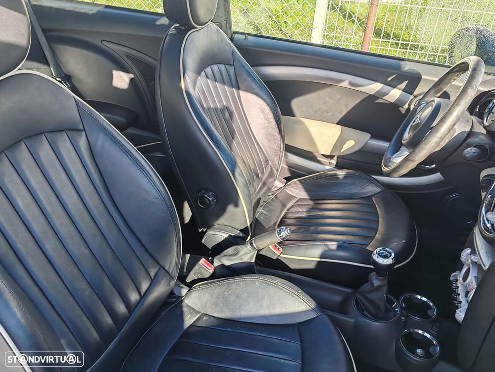 MINI 3 Portas Cooper S - 2